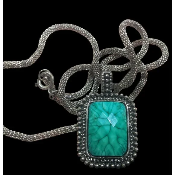 Funky Faceted Turquoise Tone Pendant Necklace - Picture 3 of 6
